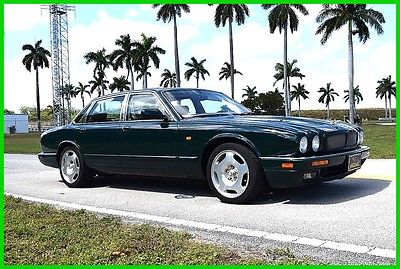 1997 Jaguar XJR Base Sedan 4-Door 1997 JAGUAR XJR  RWD Sedan Premium