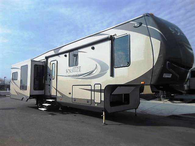 2017 Starcraft Rvs Solstice 354RESA