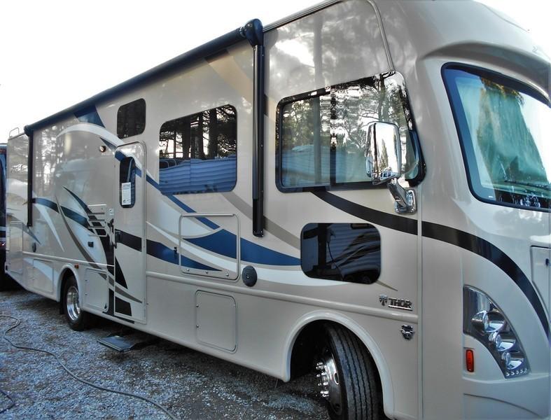 2016 Thor Motor Coach ACE A.C.E. 30.2 Bunkhouse