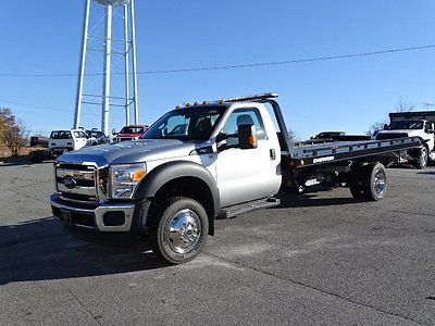 2016 Ford F-550 XL with Chrome Grill New F-550 Chevron 19.5' Rolback 2WD Ready to GO!!