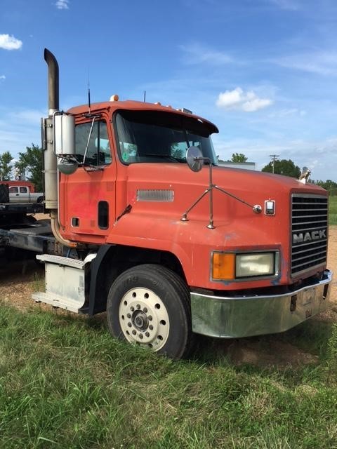 1996 Mack Ch613  Conventional - Day Cab