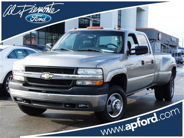 2001 Chevrolet Silverado 3500  Pickup Truck