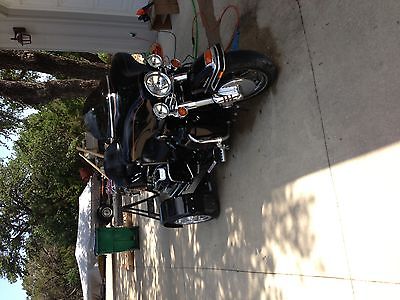 2001 Harley-Davidson Touring  Harley Davidson/Voyager Tricyle and Aluma trailer for hauling rig