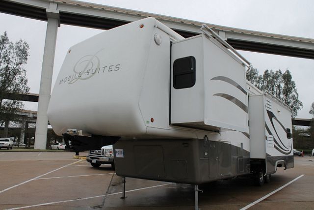 2004 DOUBLETREE Mobile Suites 36TK3