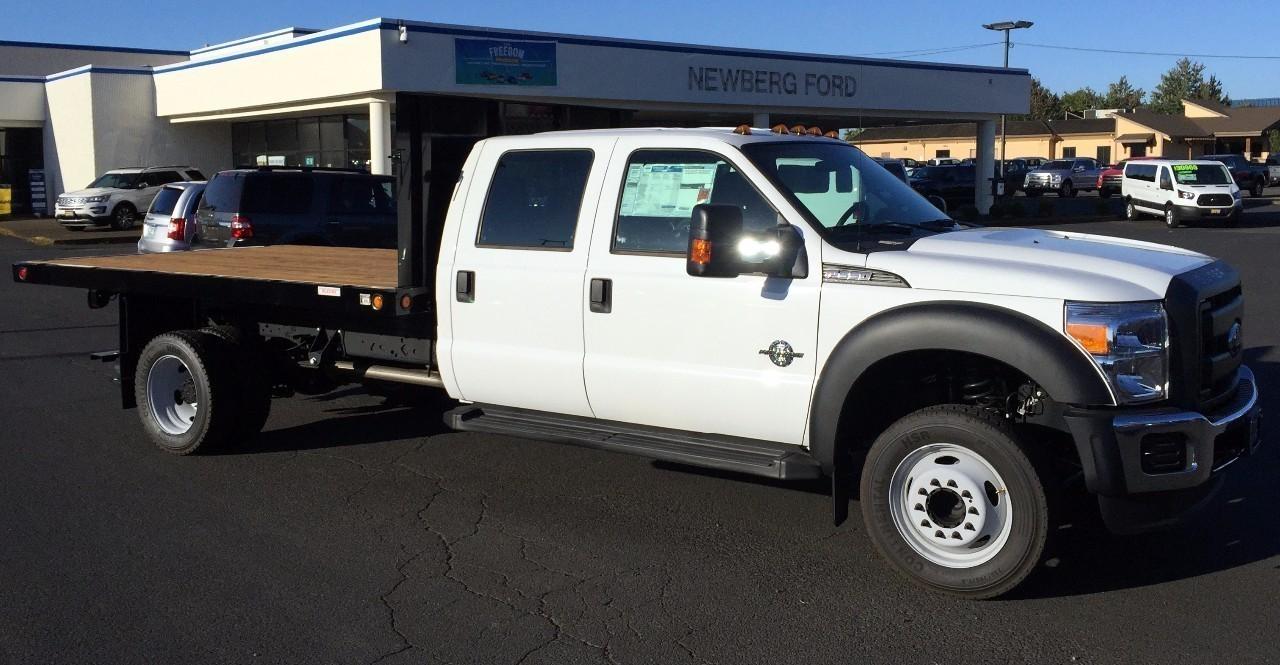 2016 Ford F550  Flatbed Truck