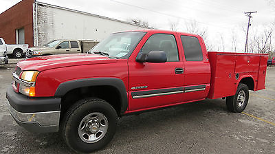 2005 Chevrolet Silverado 2500 HD 4X4 EXCAB 8FT UTILITY  8.1 ALLISON AUTO 3:73    PECIAL  PRICE!!DRIVE IT HOME FOR $10990 !$$$$SAVE THOUSAND$$$LOW LOW MILES!