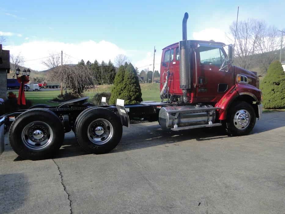 2005 Sterling A9500  Conventional - Day Cab