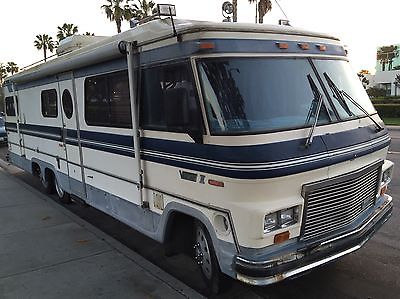BLUE ON BLUE 1986 VOGUE DELUXE 33' CLASS A MOTORHOME WITH SOLAR. USE TAX RETURN!