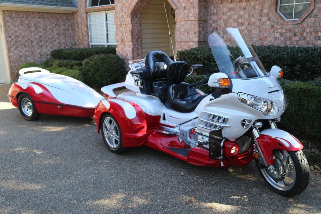 2008 Honda Gold Wing  2008 Honda Gold Wing Hannigan Trike with Matching Trailer