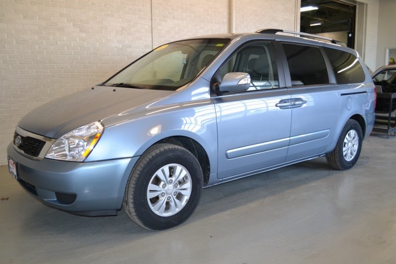 2012 Kia Sedona LX