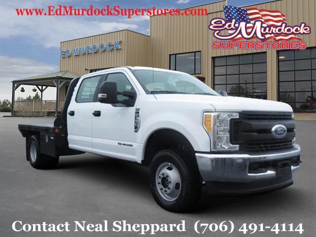 2017 Ford Super Duty F-350 Drw  Flatbed Truck