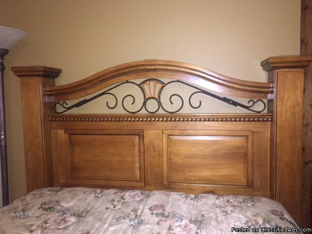 Magestic Queen Bed Frame, 0