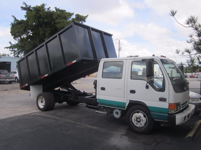 2003 Isuzu Nqr  Dump Truck