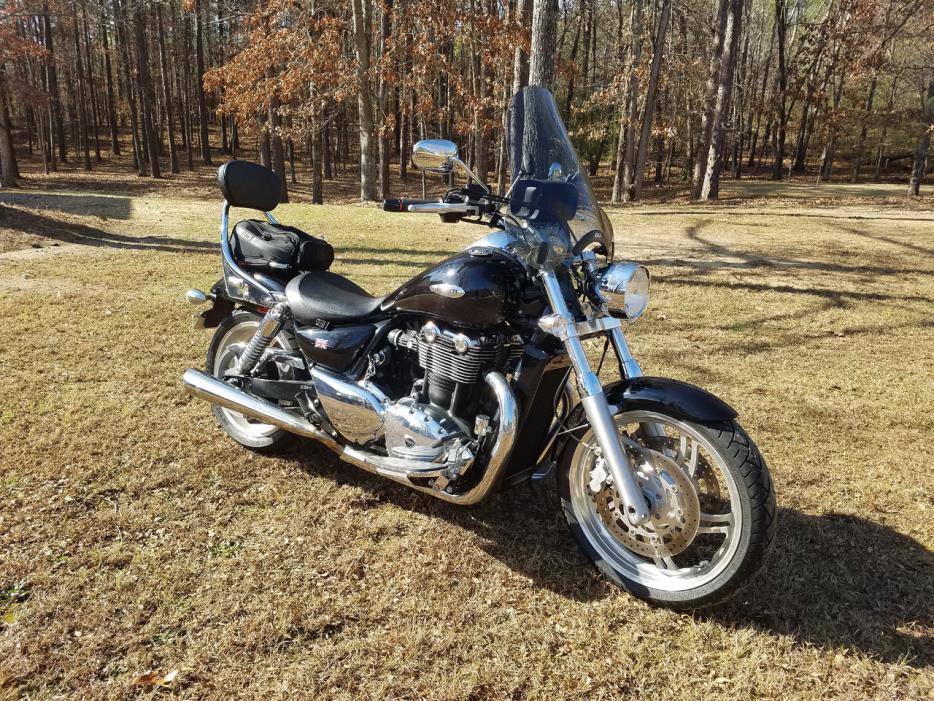 2013 Triumph Thunderbird Two-tone