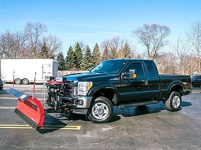 2015 Ford F-250  2015 Ford F-250 SRW XLT Pick-Up Western Contractors Plow Kenwood Audio LOW MILES