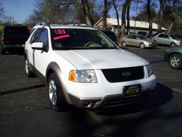 2006 Ford Freestyle 4dr Front-wheel Drive SEL