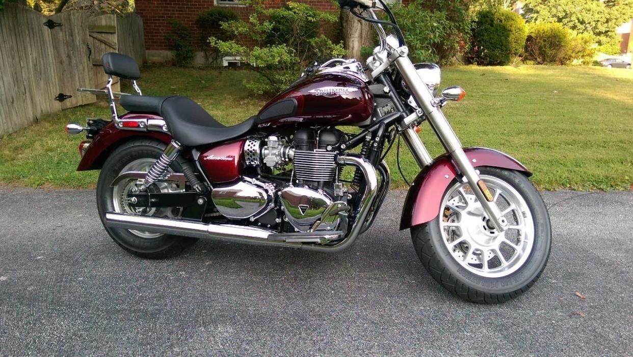 2013 Triumph Thunderbird Two-tone