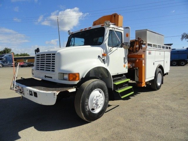 1992 International 4800  Bucket Truck - Boom Truck