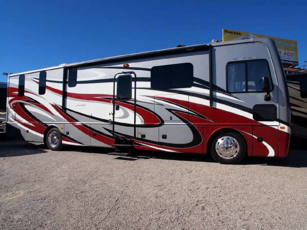 2017  Pace Arrow  35E