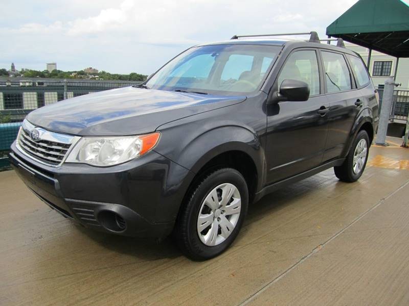 2010 Subaru Forester 2.5X AWD 4dr Wagon 5M