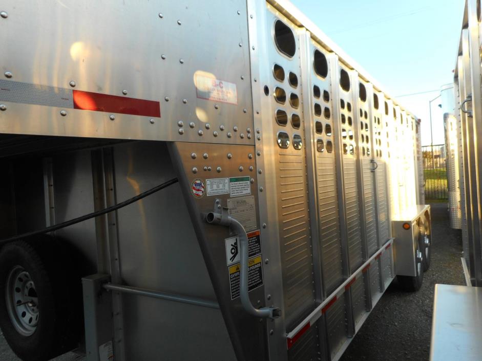 2007  Wilson Trailer - Manufacturers  20' Ranch Hand