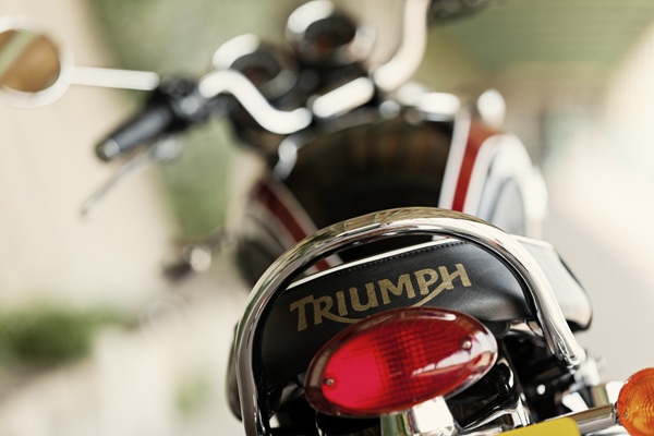 2016  Triumph  Bonneville T100