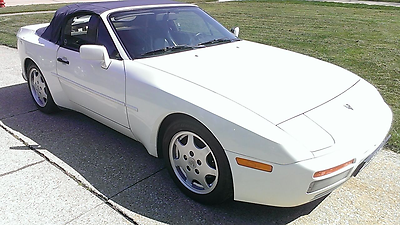 1990 Porsche 944 S2 Coupe 2-Door Cabriolet 1990 Porsche 944 S2 2-Door 3.0L Cabriolet 5-speed