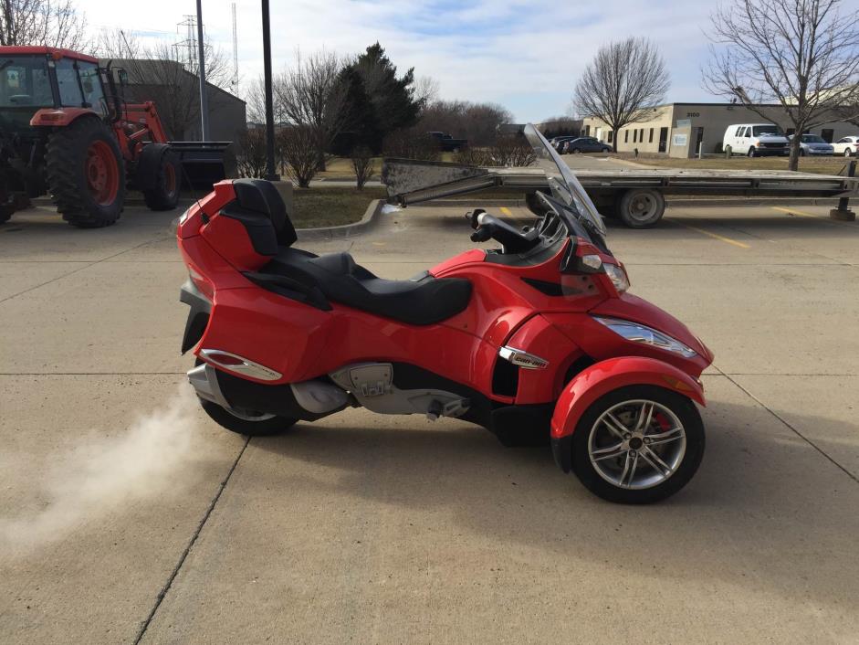 2011 Can-Am Spyder RT-S SE5