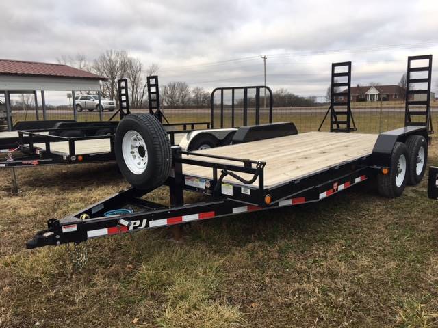 2017  PJ Trailers  CC182