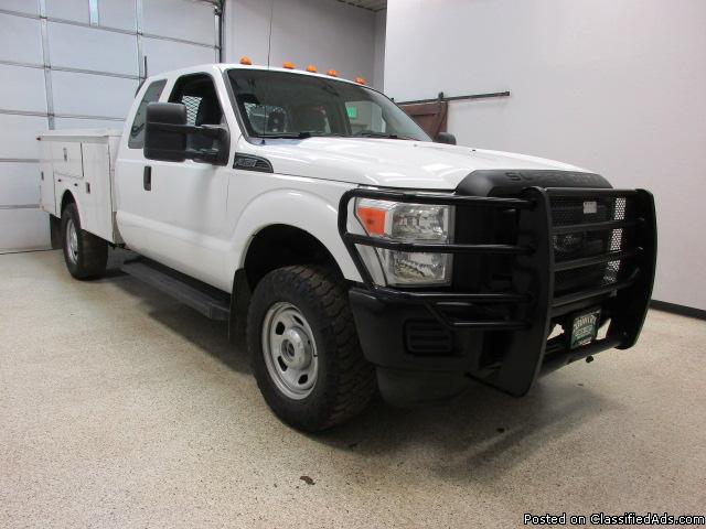 2011 Ford F350 Extended Cab 4x4 Utility Bed V8 Automatic