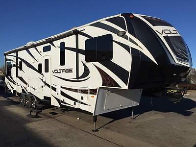 2013 VOLTAGE 3600 5TH WHEEL TOY HAULER TRAILER RAPTOR FUZION CYCLONE RV