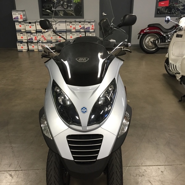 2007 Piaggio MP3 Three Wheeler