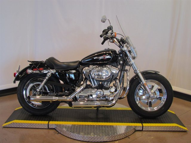 2011 Harley Davidson XL1200C - Sportster 1200 Custom
