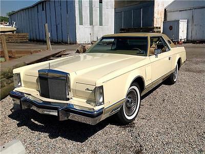 1977 Lincoln Continental Coupe 1977 LINCOLN CONTINENTAL Coupe 0 beige  8 Cyl