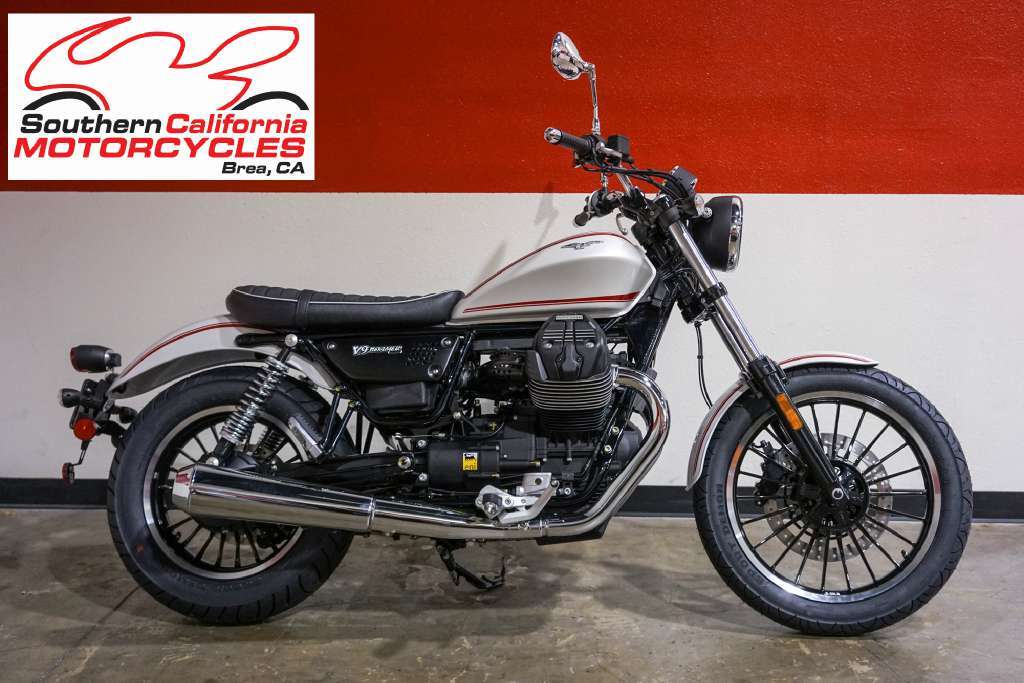 2017 Moto Guzzi V9 Roamer Bianco Classico