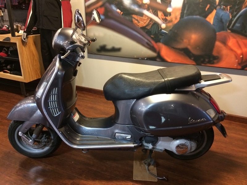 2006 Vespa Granturismo 200