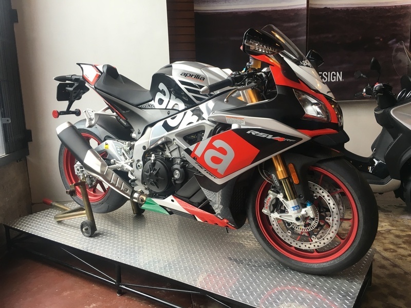 2016 Aprilia RSV4 RF