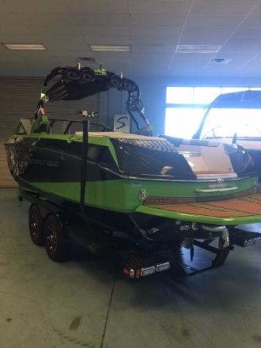 2015 Nautique G25