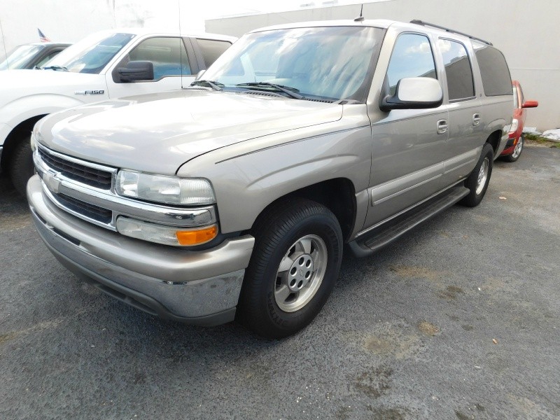 2003 Chevrolet Suburban 4dr 1500 LT