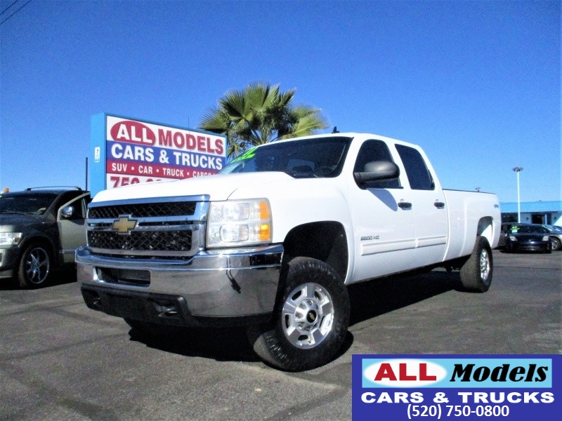 2011 Chevrolet Silverado 2500HD LT 4WD Crew Cab Long Bed Pickup