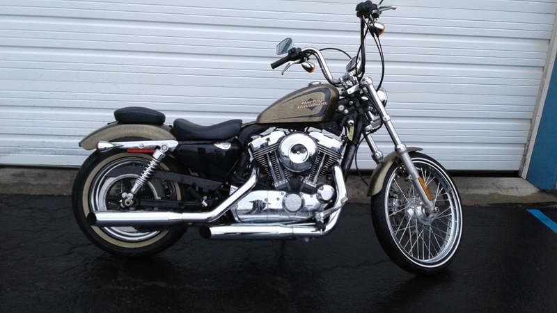 2013 Harley-Davidson XL1200V - Sportster Seventy-Two