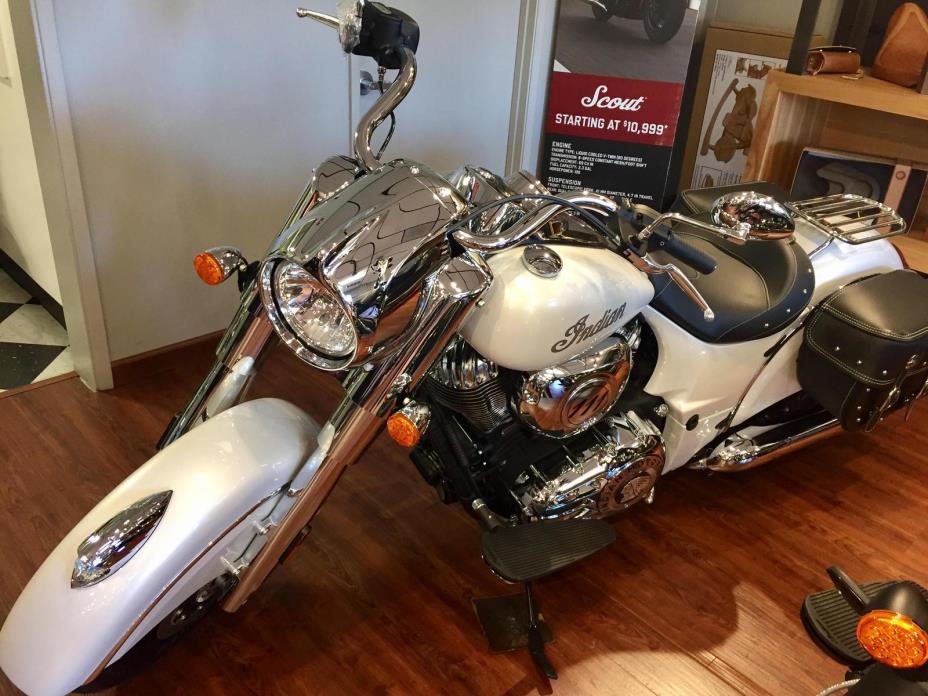 2016 Indian CLASSIC w/Accessories! Huge Discoun