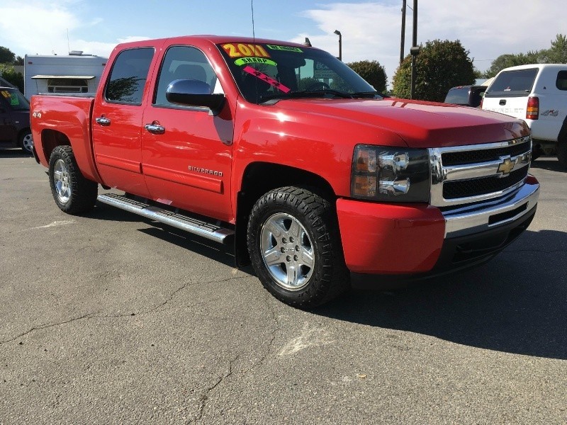 Sweet 2011 Chevrolet Silverado 1500 Crew Cab LT 4x4