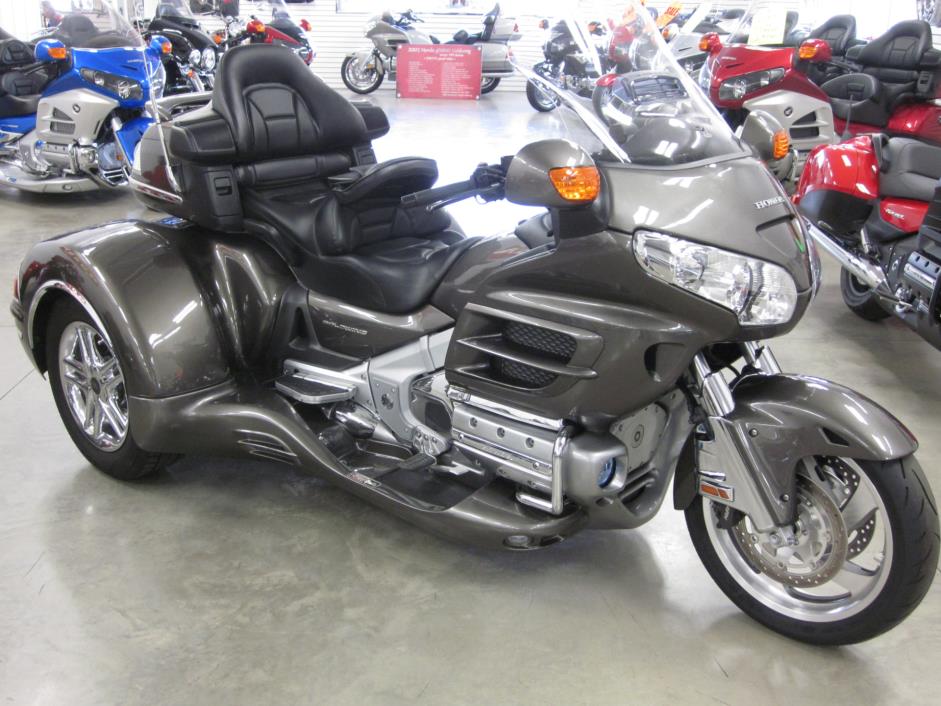 2010  California Sidecar  Cobra titanium