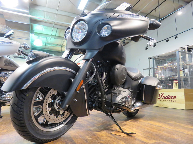 2017 Indian Chieftain Dark Horse Thunder Black Smoke