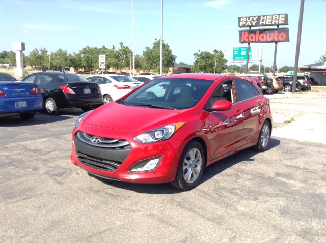 2013 Hyundai Elantra GT Base 4dr Hatchback