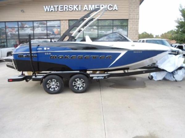 2016 Malibu Wakesetter 20 VTX