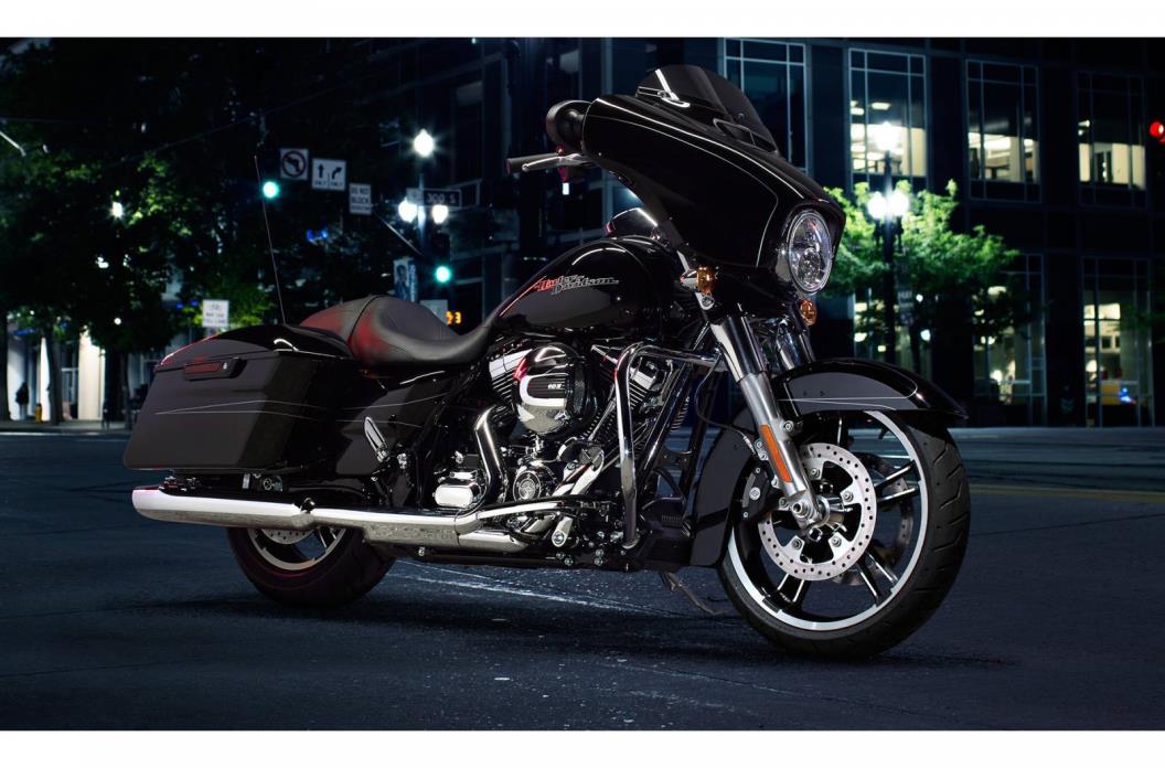 2015 Harley-Davidson FLHXS - STREET GLIDE