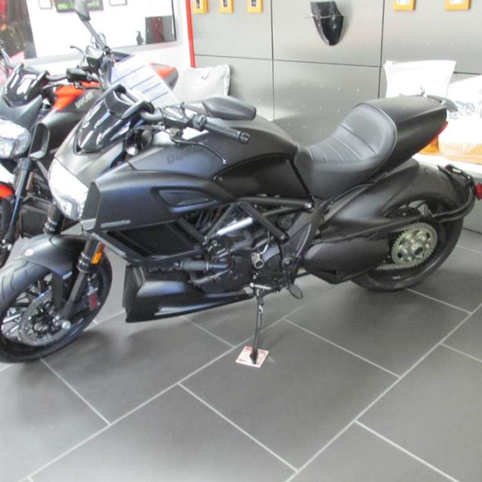 2015  Ducati  Diavel