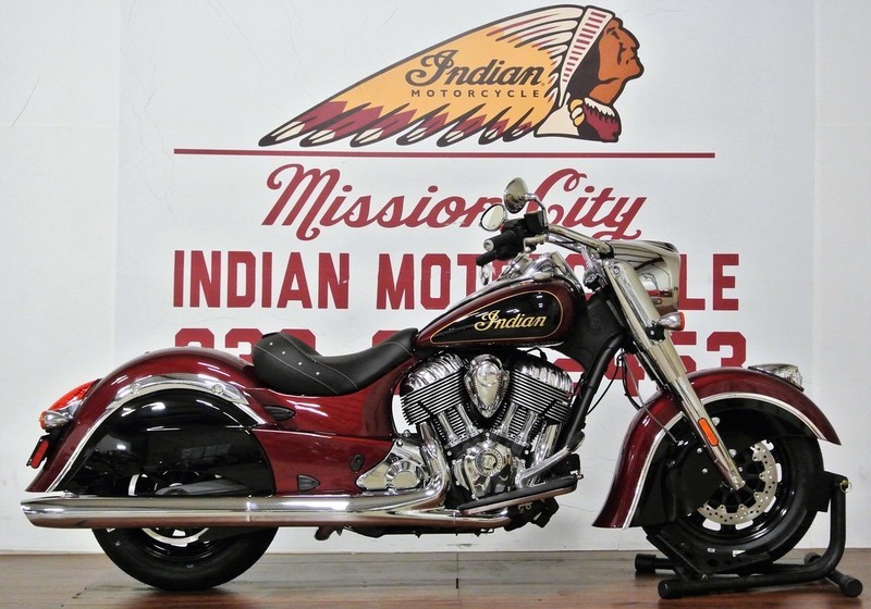 2017 Indian Chief Classic Burgundy Metallic Over Thu